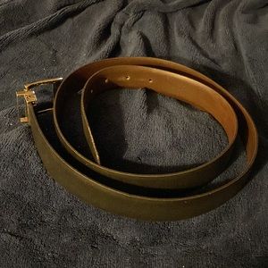 Gently worn Men’s belt size 40.